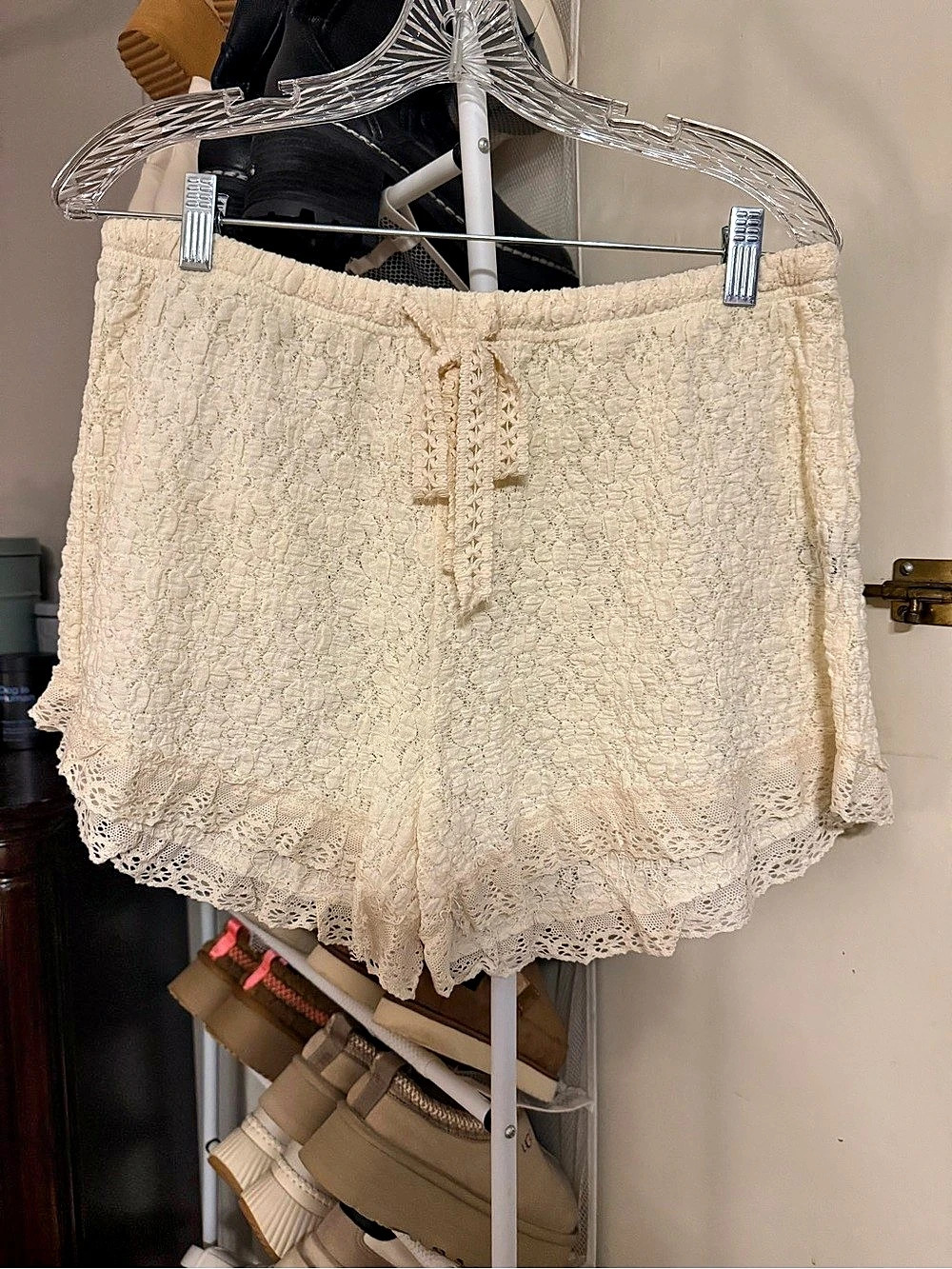 Lace Trim High Waist Shorts in Cream